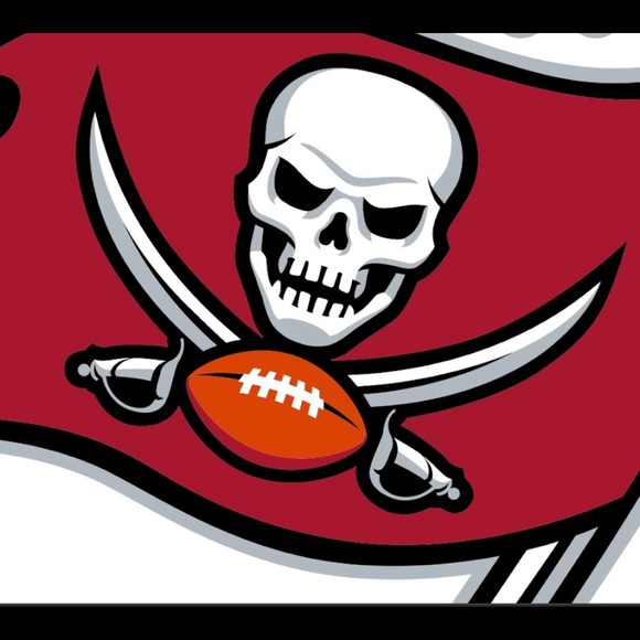 New Bandana Style Tampa Bay Buccaneers
For Kids - Picture 8 of 8